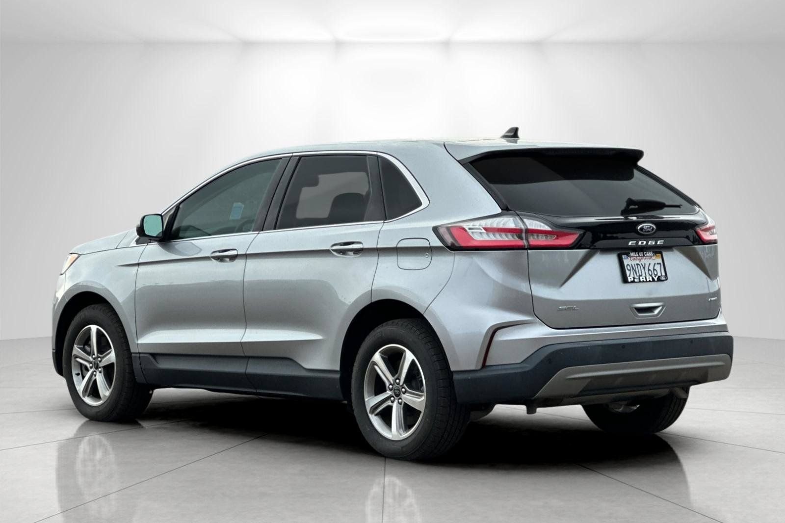 Certified 2024 Ford Edge SEL w/ Convenience Package AWD/4WD image 5
