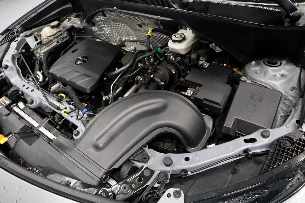 Used 2023 Buick Encore GX Essence w/ Experience Buick Package image 17