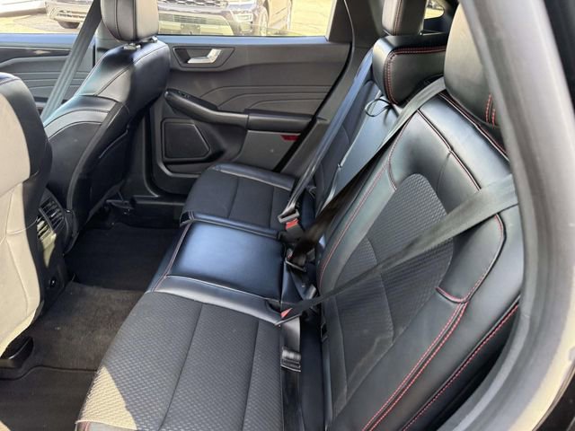 Certified 2025 Ford Escape ST-Line Select AWD/4WD image 16