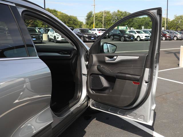 Certified 2024 Ford Escape Platinum AWD/4WD image 26