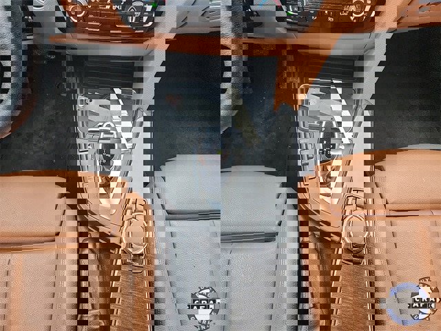 Used 2017 BMW 330i xDrive Sedan image 18