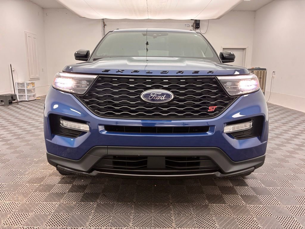 Certified 2023 Ford Explorer ST image 9