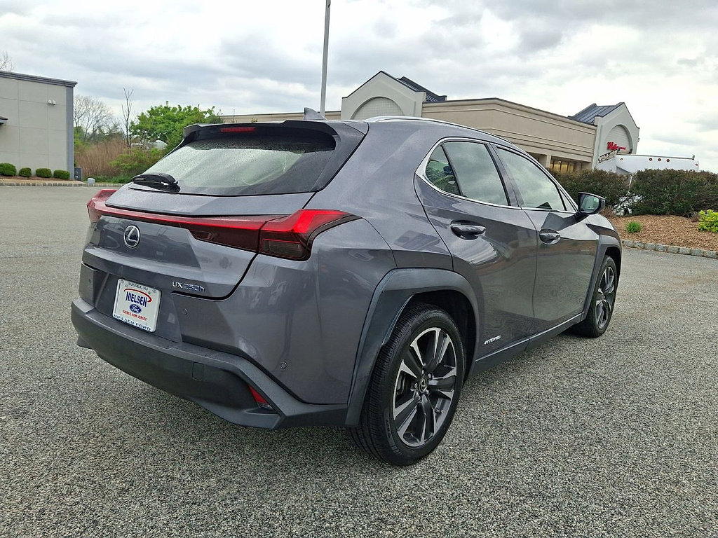 Used 2019 Lexus UX 250h w/ Premium Package AWD/4WD image 25