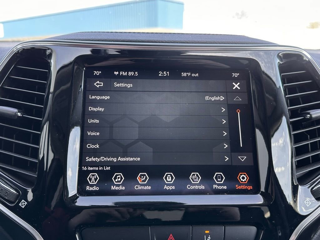 Used 2022 Jeep Cherokee Limited w/ Mopar Interior Package image 35