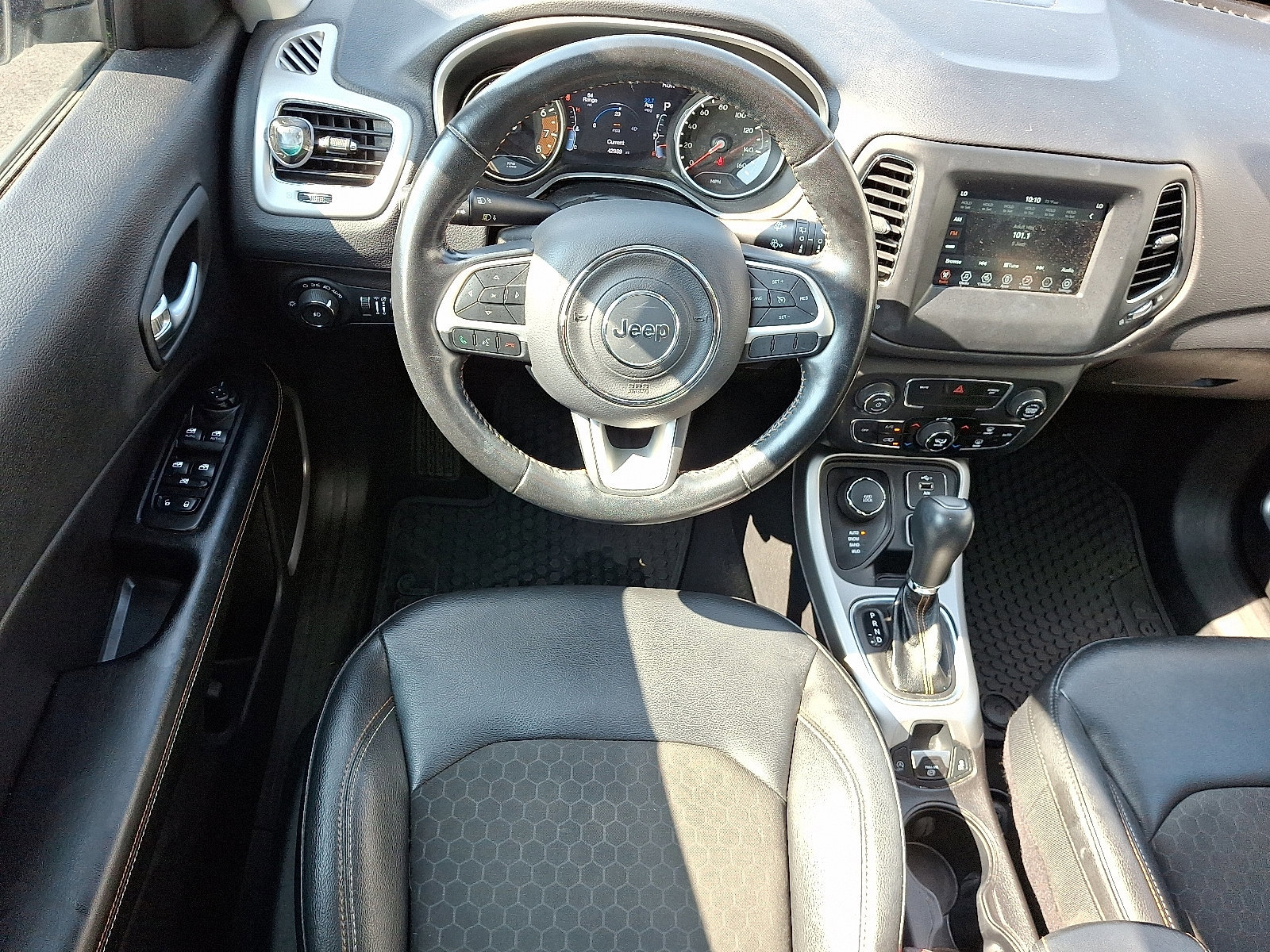 Used 2020 Jeep Compass Latitude w/ Popular Equipment Group image 12