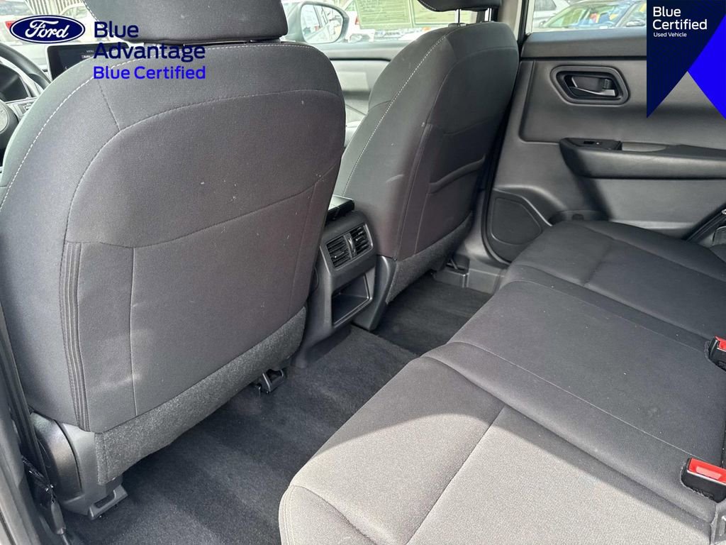 Used 2024 Nissan Rogue S AWD/4WD image 12