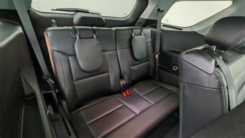 Certified 2023 Ford Explorer XLT w/ Equipment Group 202A image 39