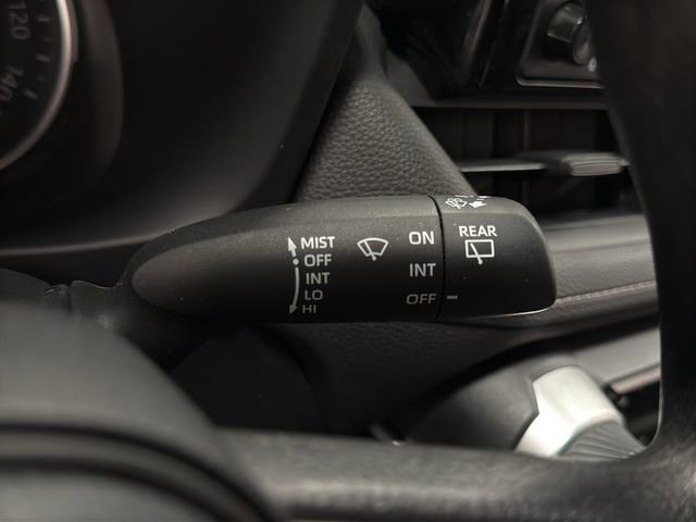 Used 2022 Toyota RAV4 LE FWD image 18