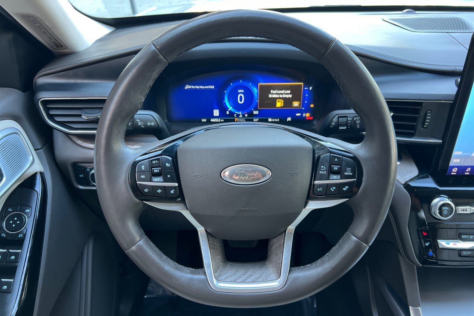 Certified 2022 Ford Explorer Platinum w/ Equipment Group 601A image 36