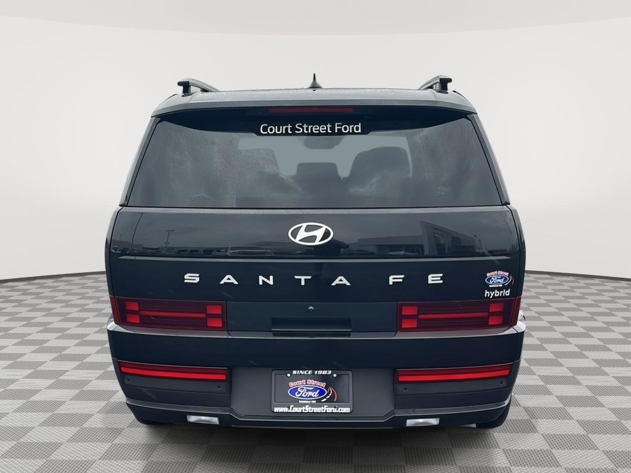 Used 2025 Hyundai Santa Fe SEL image 4