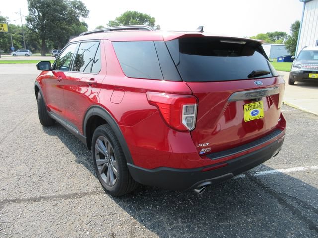 Certified 2024 Ford Explorer XLT w/ Equipment Group 202A AWD/4WD image 12