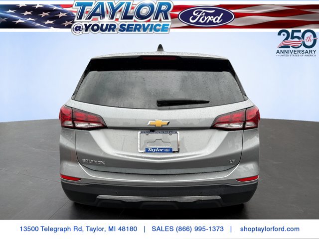 Used 2024 Chevrolet Equinox LT w/ LPO, Floor Liner Package FWD image 4