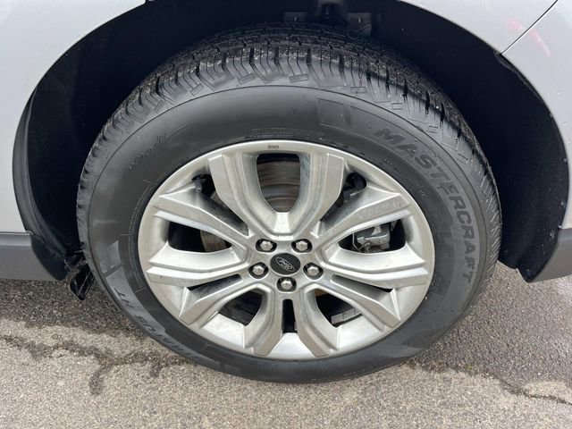 Certified 2024 Ford Edge Titanium image 11