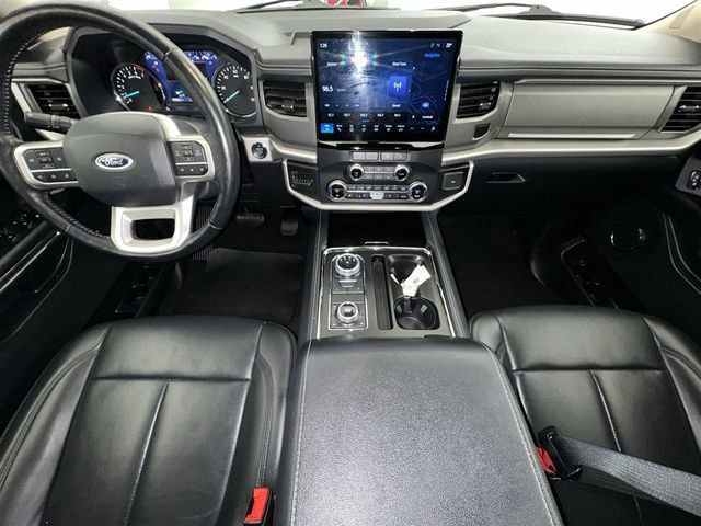Certified 2023 Ford Expedition XLT image 15