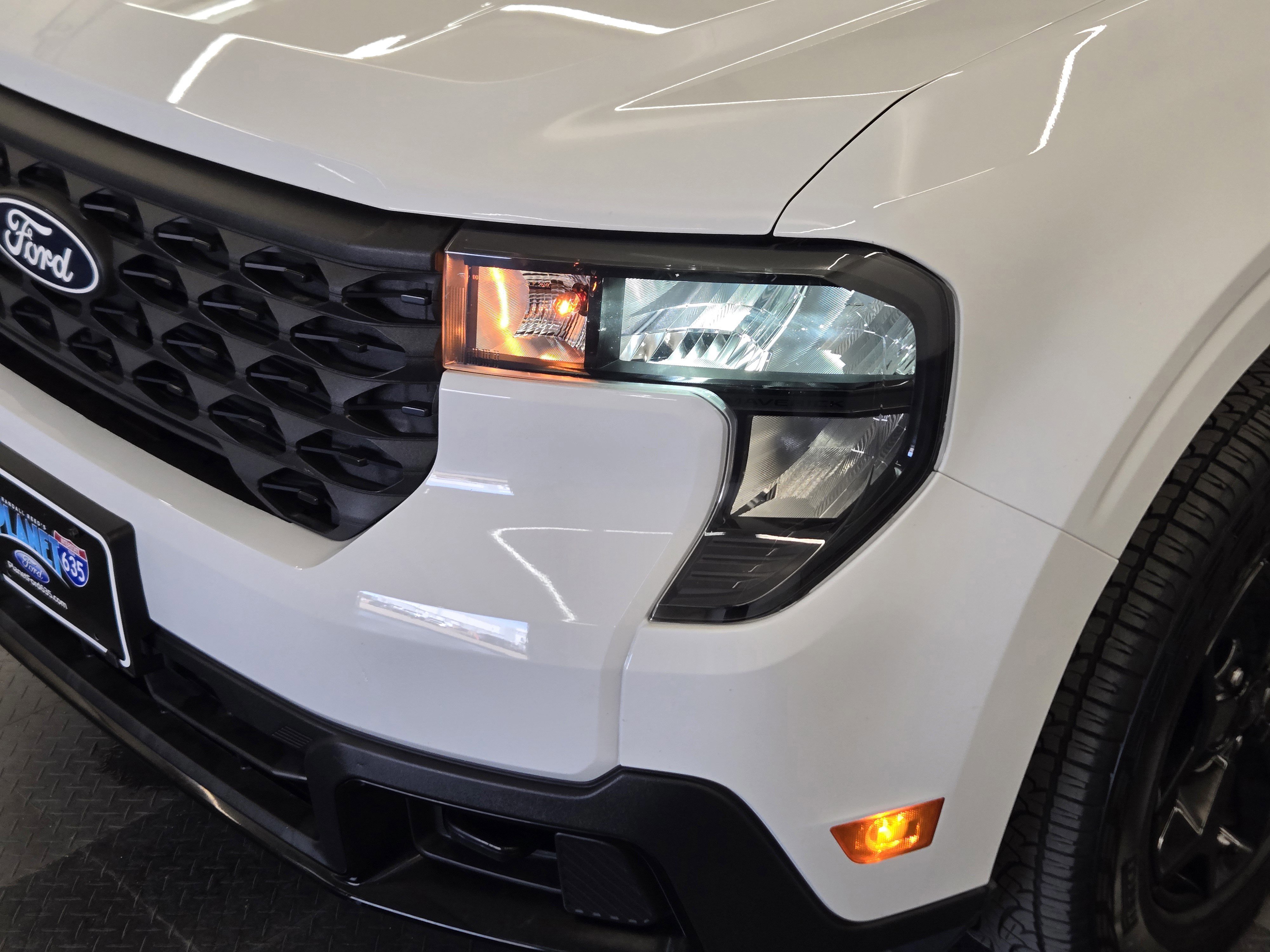 Certified 2025 Ford Maverick XLT w/ XLT Luxury Package image 7