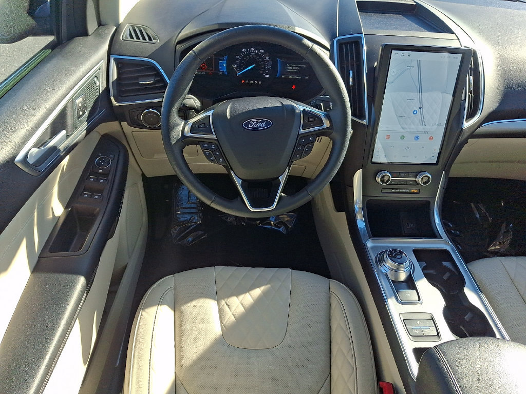 Certified 2024 Ford Edge Titanium w/ Titanium Elite Package AWD/4WD image 11