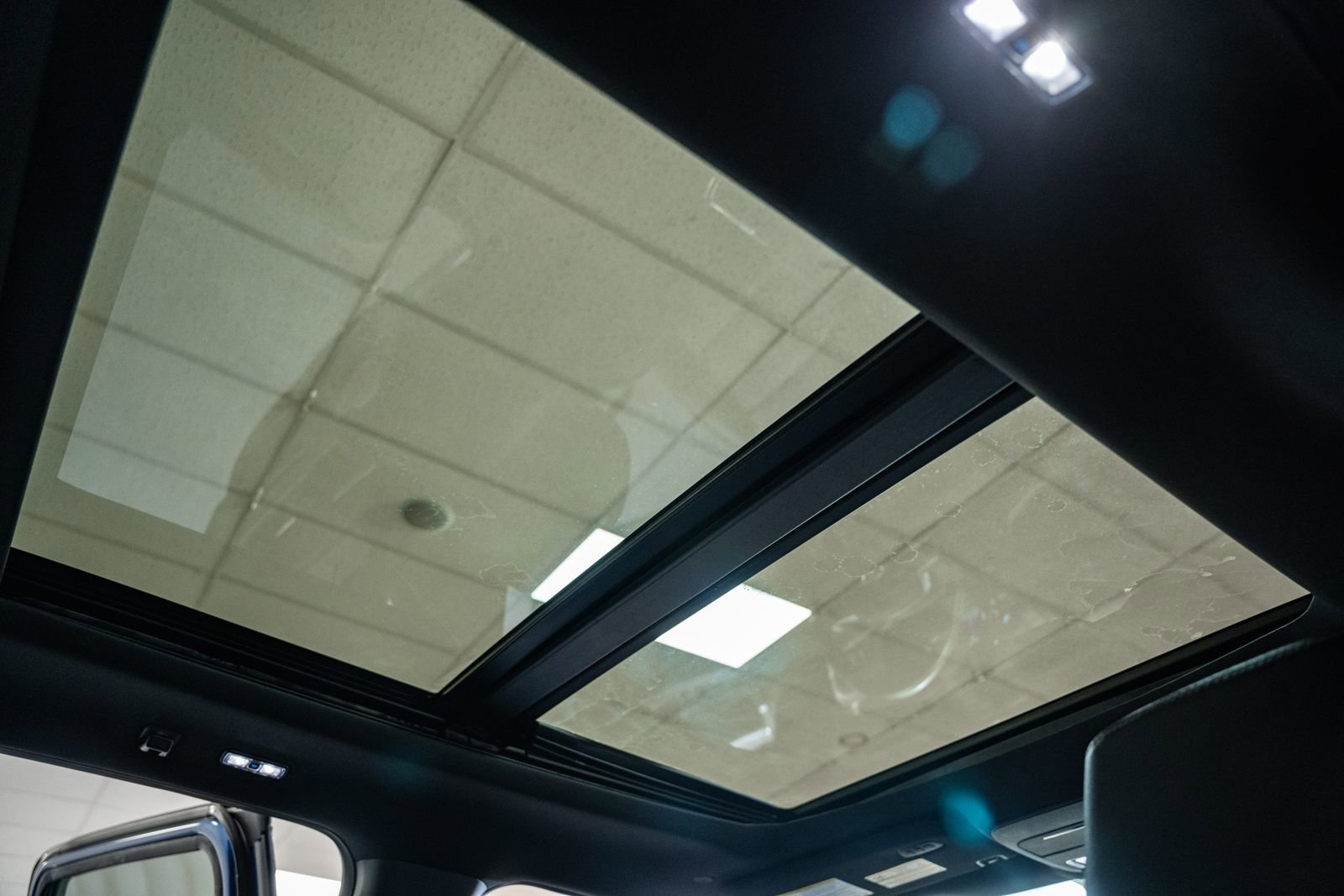 Certified 2023 Ford F150 Lariat w/ Equipment Group 502A High image 44