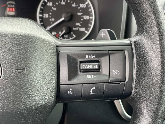 Used 2025 Nissan Rogue S FWD image 10