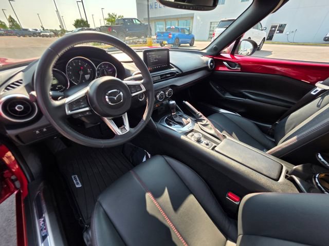 Used 2019 MAZDA MX-5 Miata RF Grand Touring RWD image 13