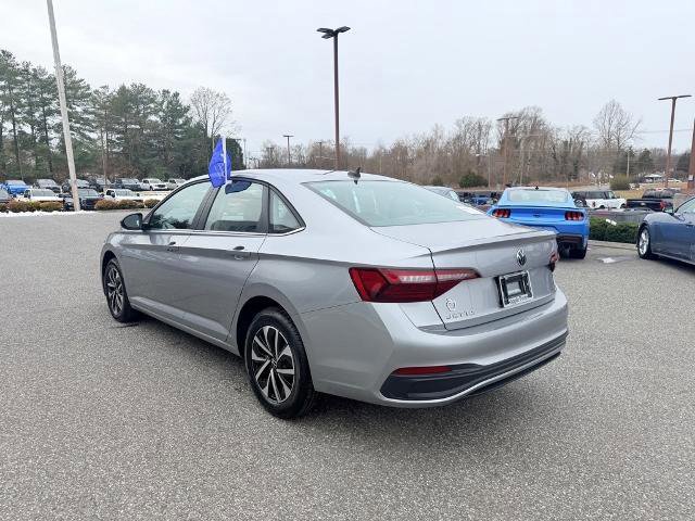 Used 2024 Volkswagen Jetta S image 3