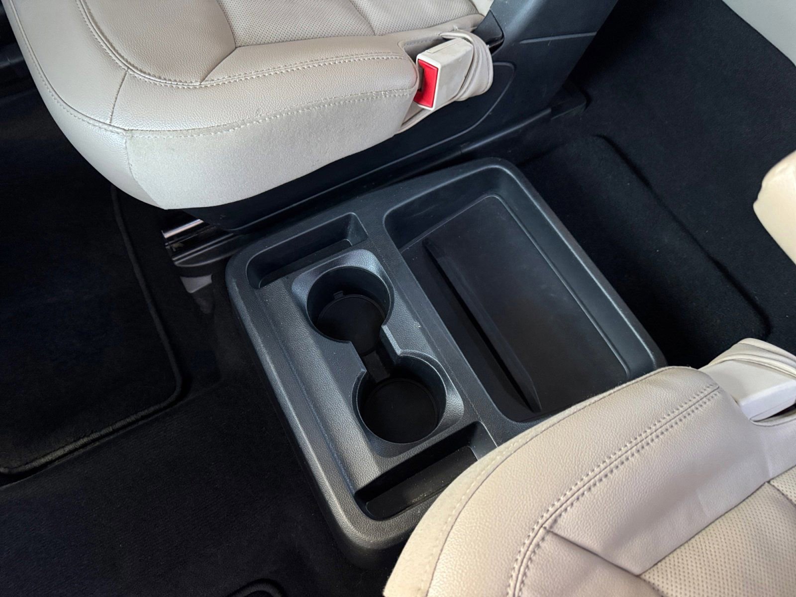 Certified 2021 Ford Explorer Limited w/ Equipment Group 301A image 18