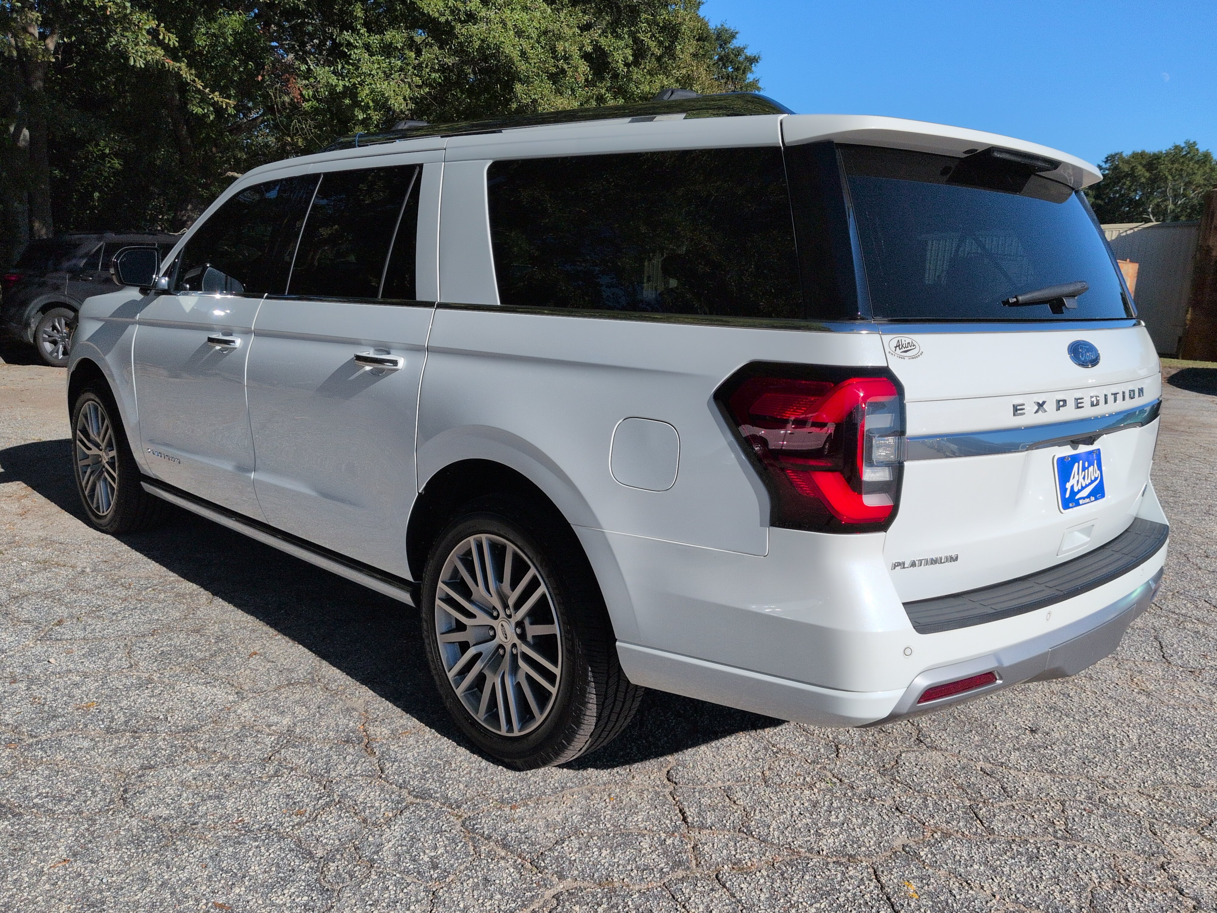 Certified 2022 Ford Expedition Max Platinum AWD/4WD image 5