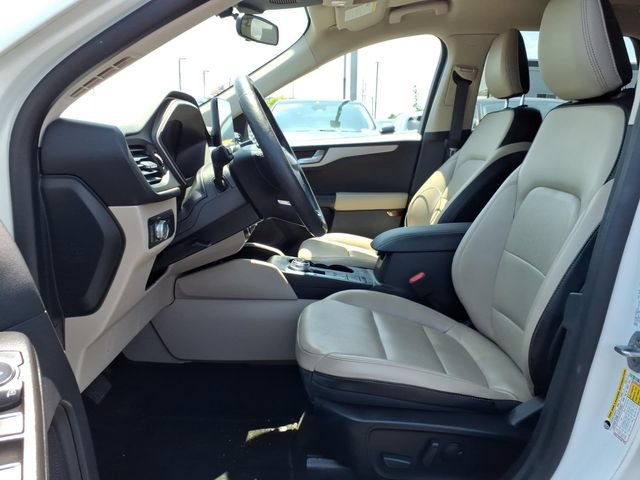 Certified 2020 Ford Escape SEL FWD image 18