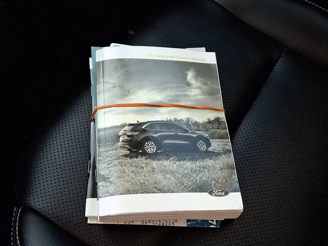 Certified 2022 Ford Escape Titanium w/ Class II Trailer Tow Package image 29