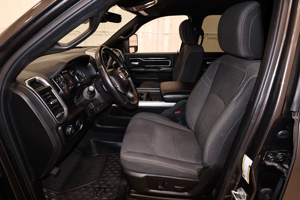 Used 2024 RAM 2500 Big Horn w/ Sport Appearance Package AWD/4WD image 13
