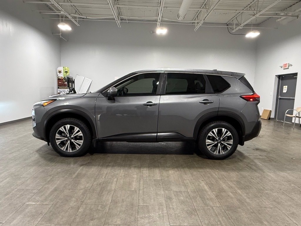 Used 2023 Nissan Rogue SV image 7
