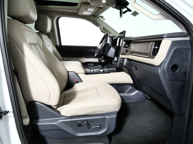 Certified 2024 Ford Expedition Max Limited AWD/4WD image 11