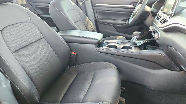 Used 2023 Nissan Altima 2.5 SV FWD image 30