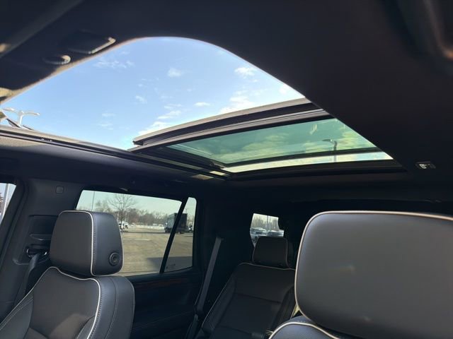 Used 2023 Chevrolet Tahoe Premier image 21