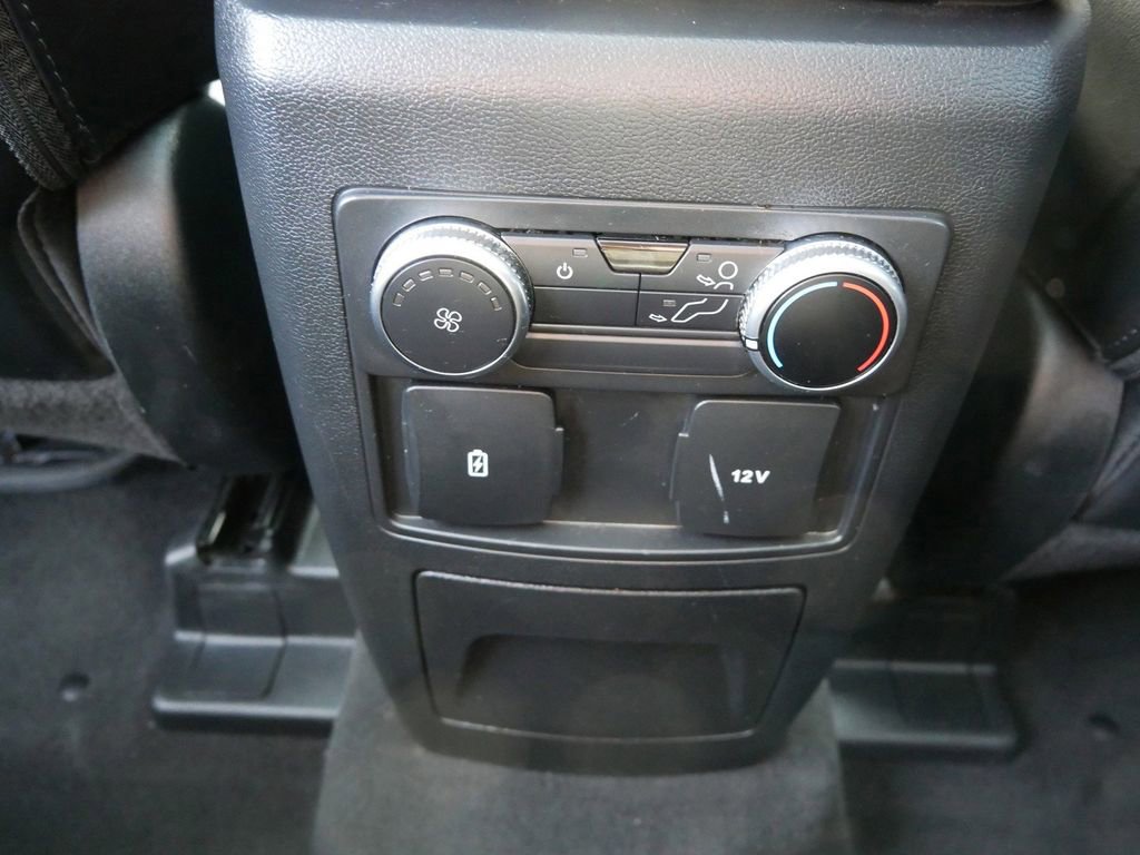 Certified 2022 Ford Explorer XLT w/ Equipment Group 202A image 15