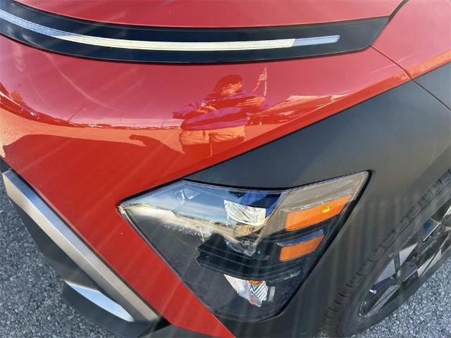 Used 2024 Hyundai Kona SEL image 10
