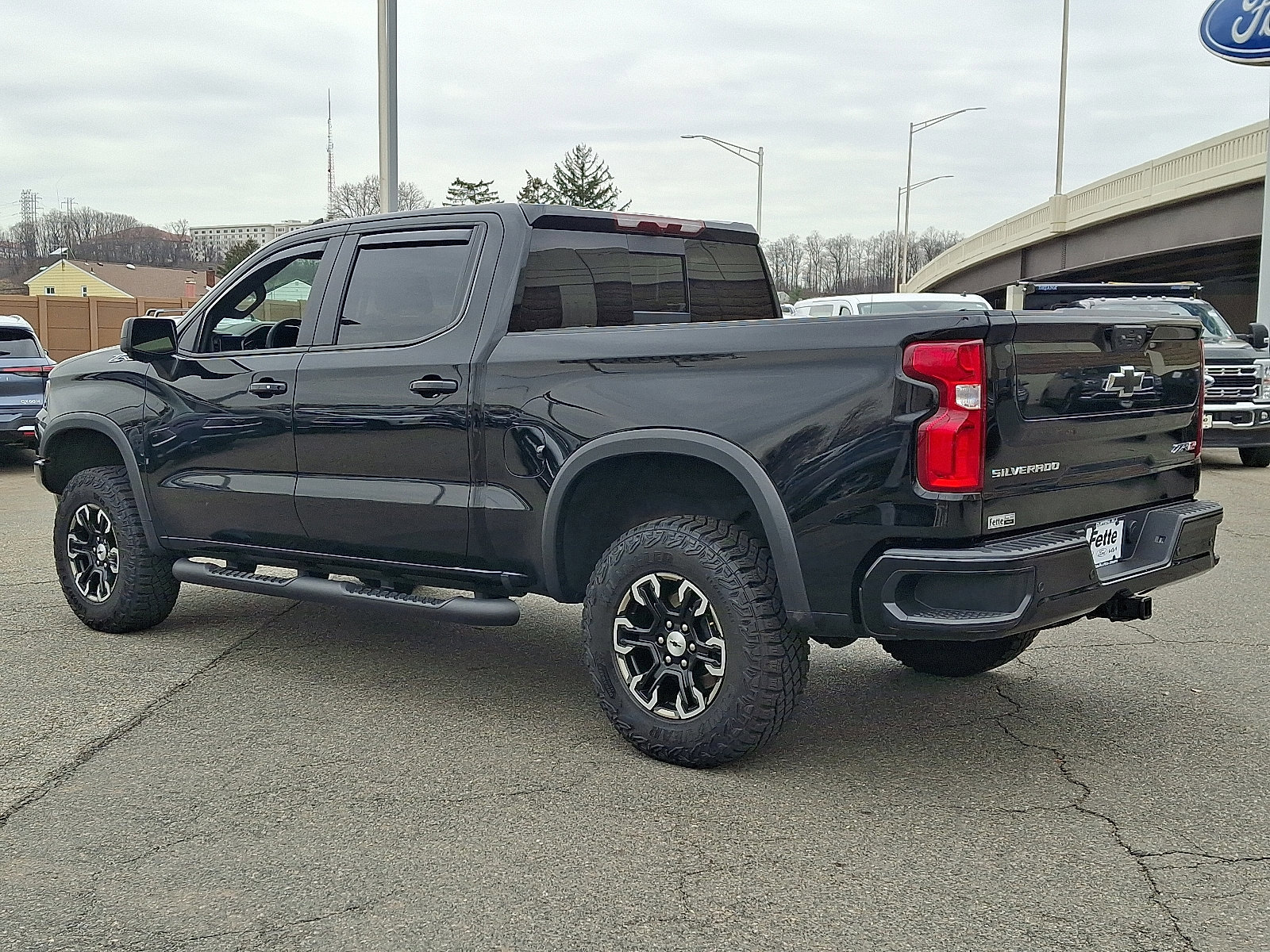 Used 2025 Chevrolet Silverado 1500 ZR2 image 4