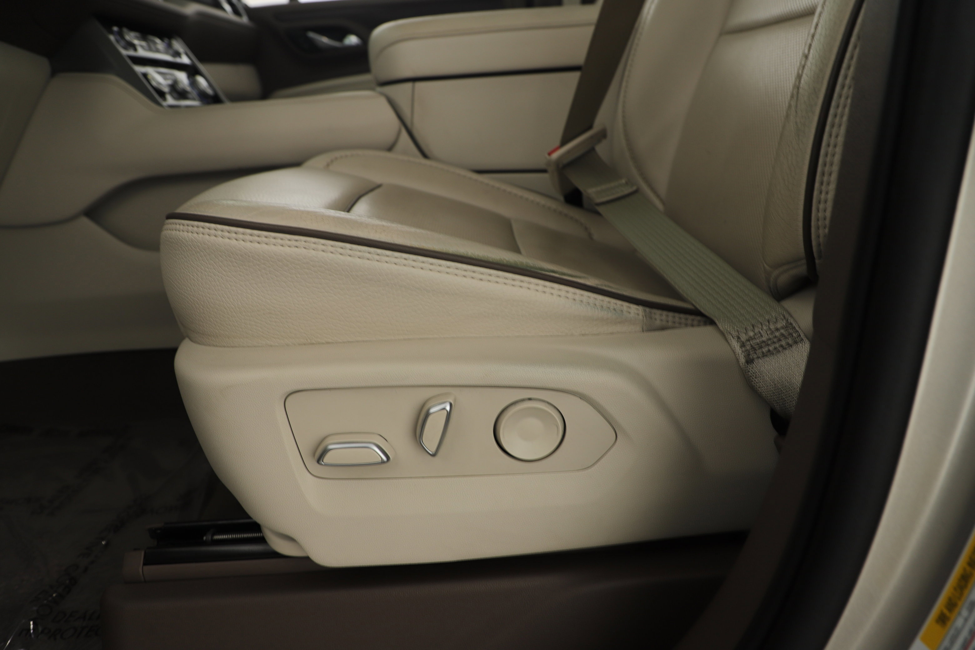 Used 2023 GMC Yukon Denali w/ Max Trailering Package image 10