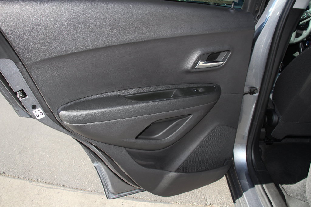 Used 2020 Chevrolet Trax LS w/ Tint and Cruise Package FWD image 20