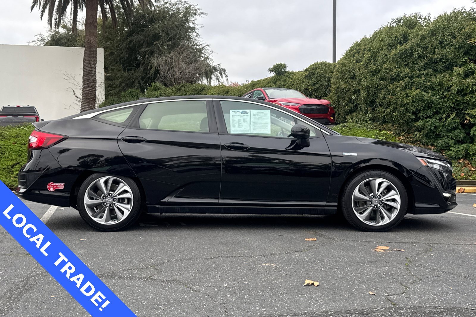 Used 2018 Honda Clarity Touring image 3