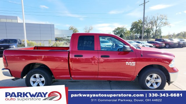 Used 2024 RAM 1500 Classic SLT AWD/4WD image 9