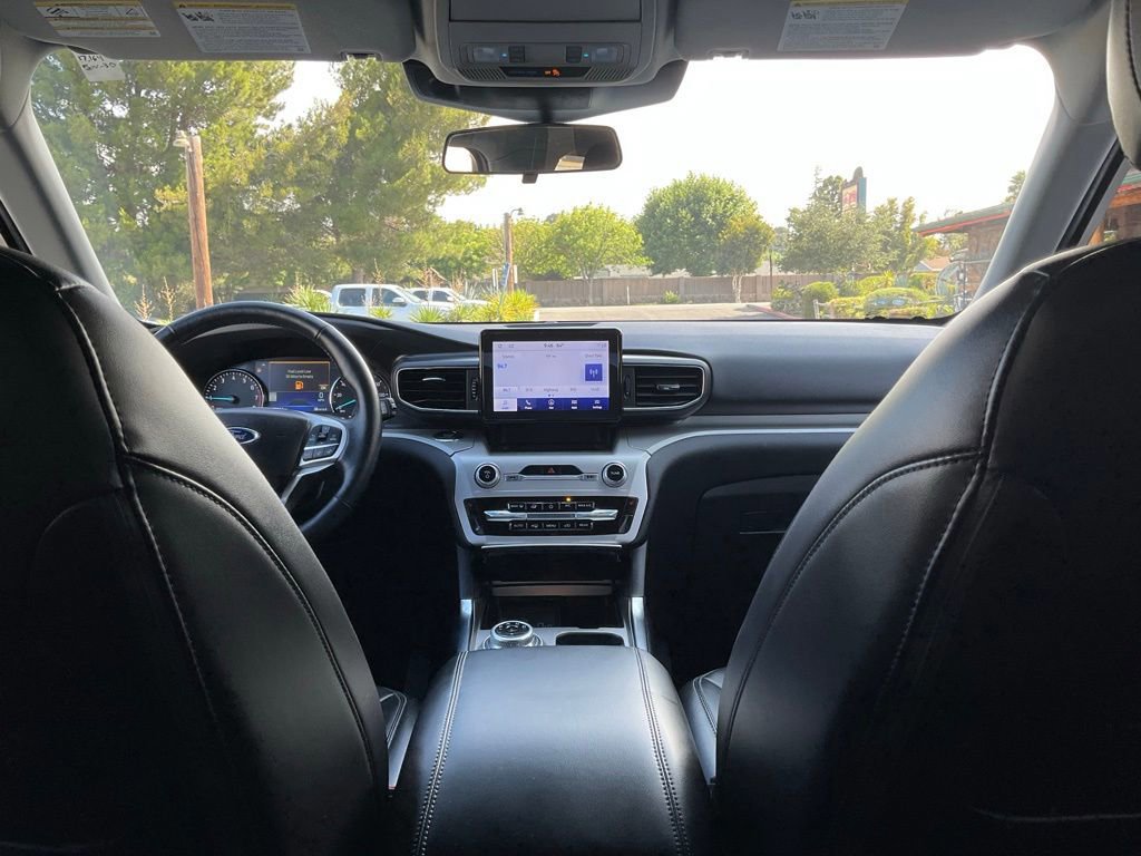 Certified 2022 Ford Explorer XLT w/ Equipment Group 202A image 77