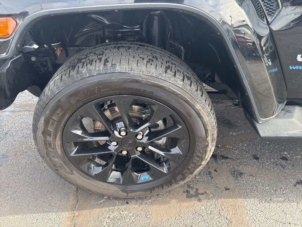 Used 2023 Jeep Wrangler Unlimited Sahara w/ Cold Weather Group image 48