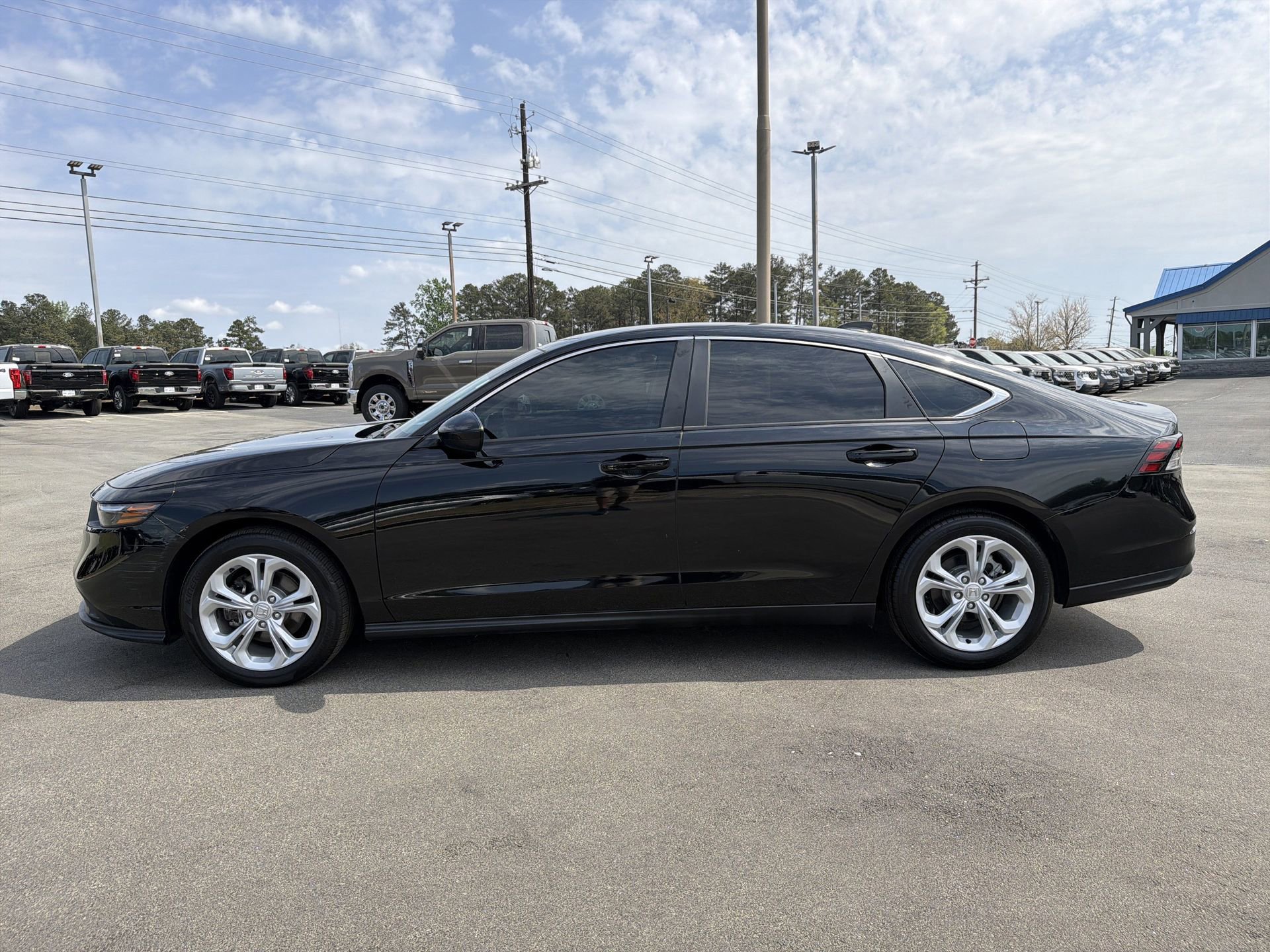 Used 2025 Honda Accord LX image 6
