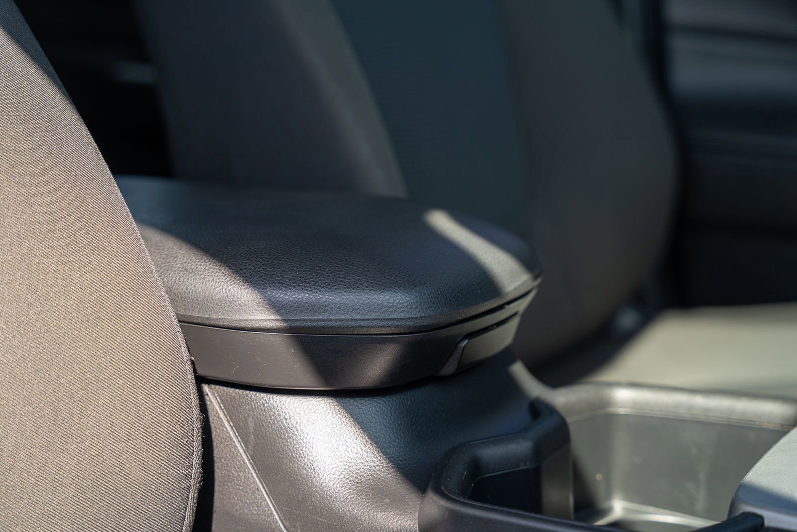 Used 2023 Toyota RAV4 LE FWD image 11