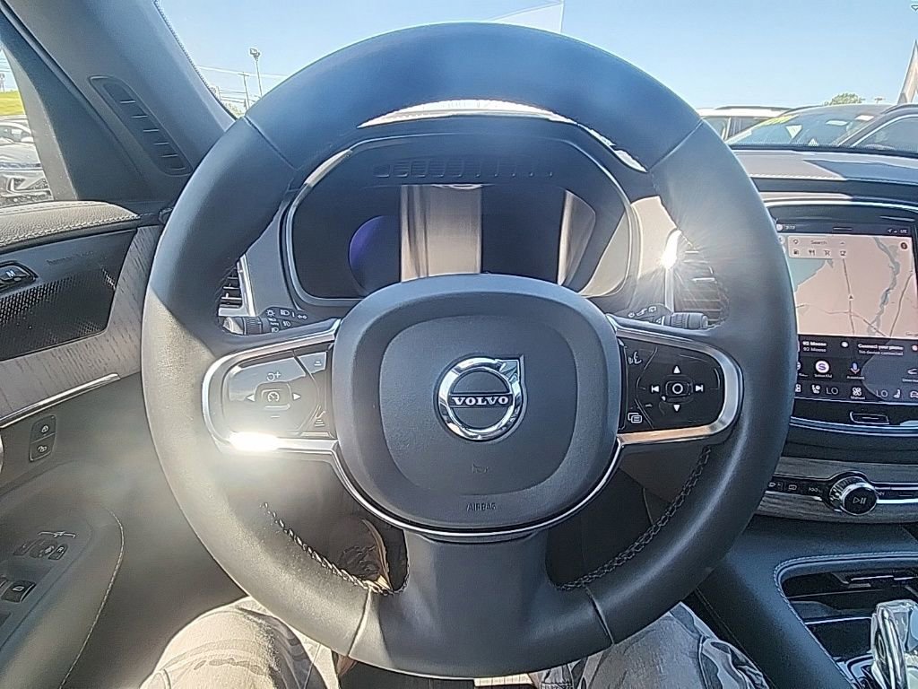 Used 2024 Volvo XC90 B6 Ultimate AWD/4WD image 12