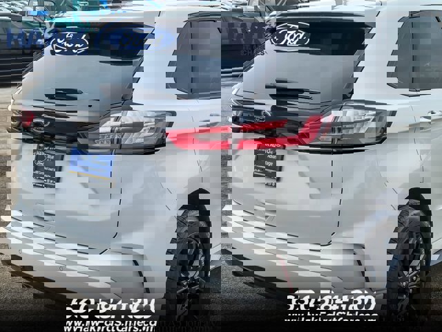 Certified 2024 Ford Edge SE w/ Black Appearance Package image 6