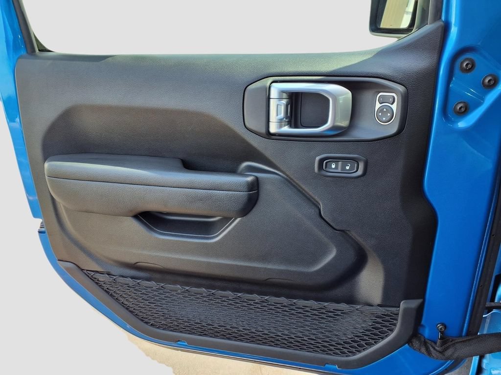 Used 2022 Jeep Wrangler Unlimited Sport AWD/4WD image 23