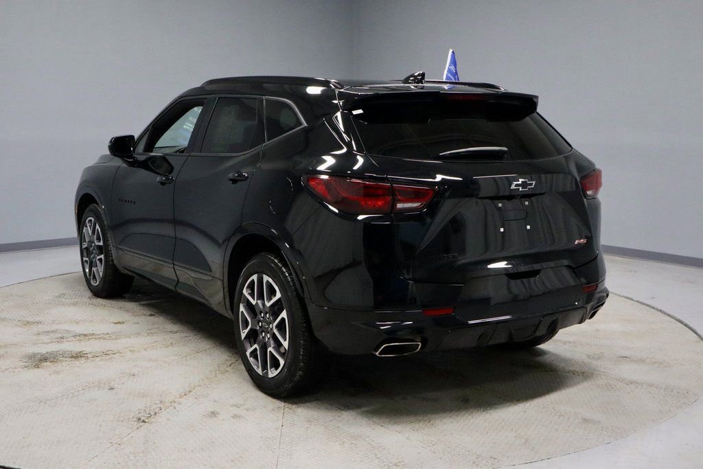 Used 2025 Chevrolet Blazer RS image 3