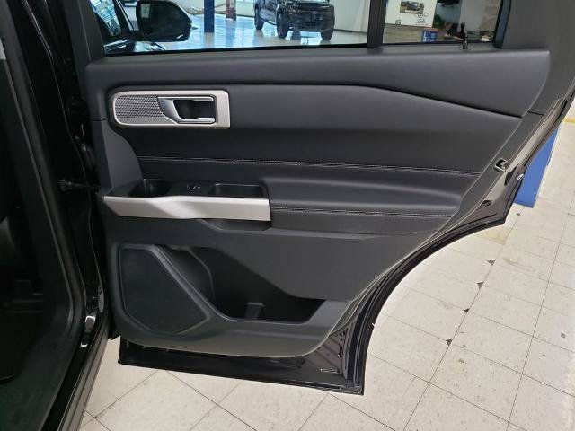Certified 2024 Ford Explorer XLT w/ Equipment Group 202A AWD/4WD image 19