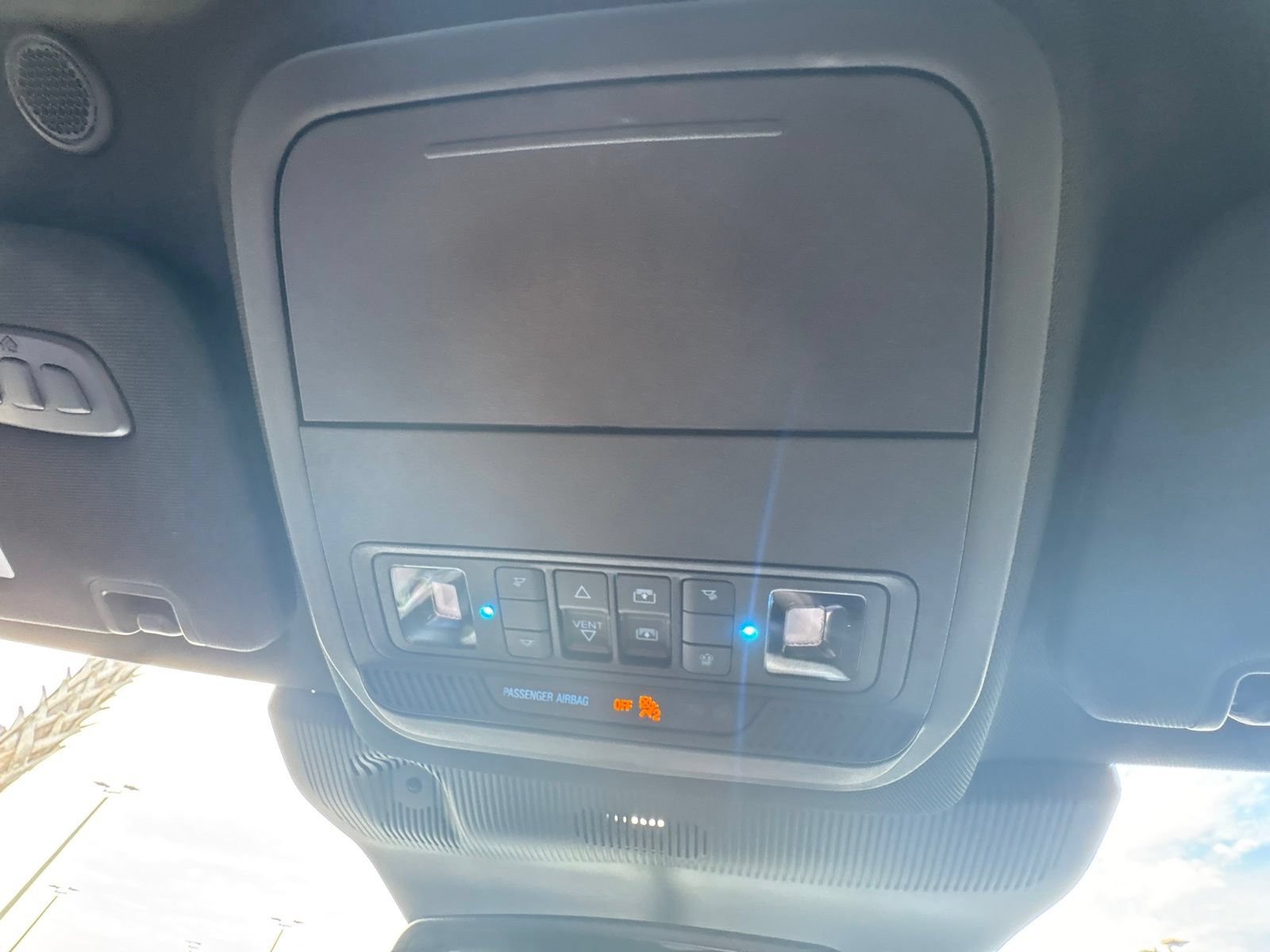 Certified 2025 Ford Explorer Platinum RWD image 41